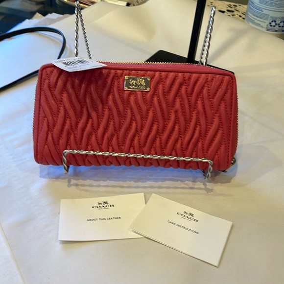 Coach Twist Madison Leather Zip-Around Wallet NWT | Pink - Picture 1 of 7